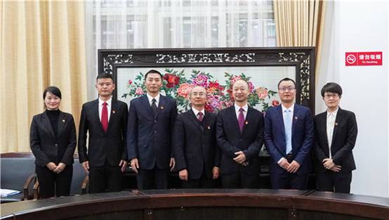 新一届党总支成员合影.jpg