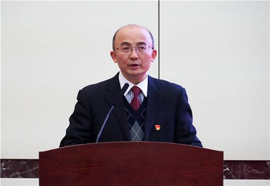 党总支书记胡国平作报告.jpg